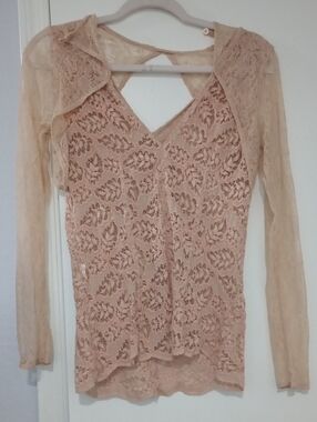 Lace Long-Sleeve V-Neck Top - Crochet/Knit Blousr